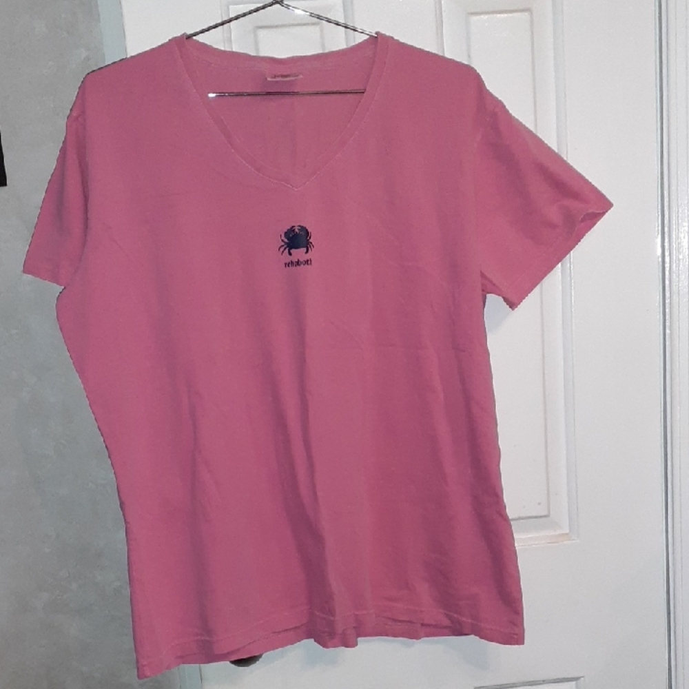 Comfort Colors Rehoboth Beach Pink V-Neck Women's Tee, Size 2x (More like 1x)